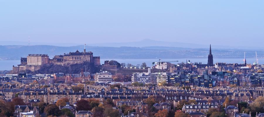 Panoramic view over the city of Edinburgh